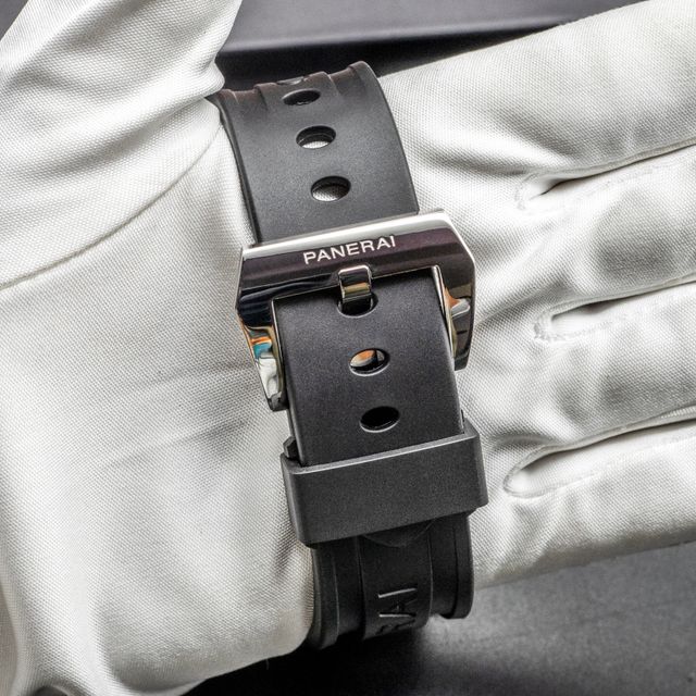 Panerai Luminor GMT PAM00088 Image 3